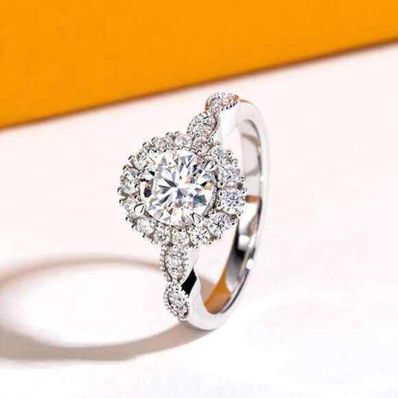 Moissanite 1.42cttw Round Cut D Color VVS1 Clarity Bezel Halo Wedding Ring